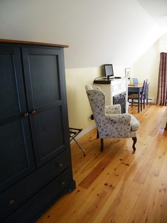 The Colonel'S In Bed And Breakfast Fredericton Oda fotoğraf